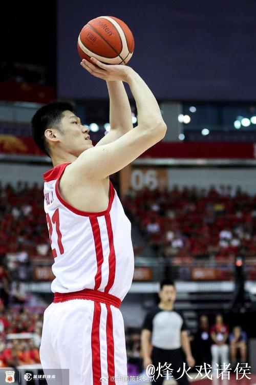 热身赛-胡金秋16+6 中国男篮75-72险胜波黑 热身赛-胡金秋16+6 中国男篮75-72险胜波黑